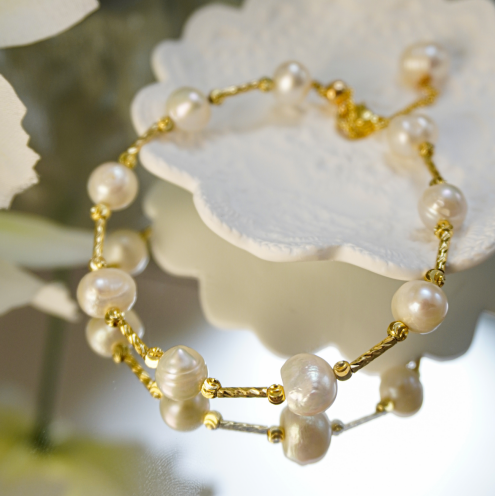 Handmade Irregular Freshwater Pearl Bracelet, Twisted 14K Gold Chain Baroque Pearl Bracelet