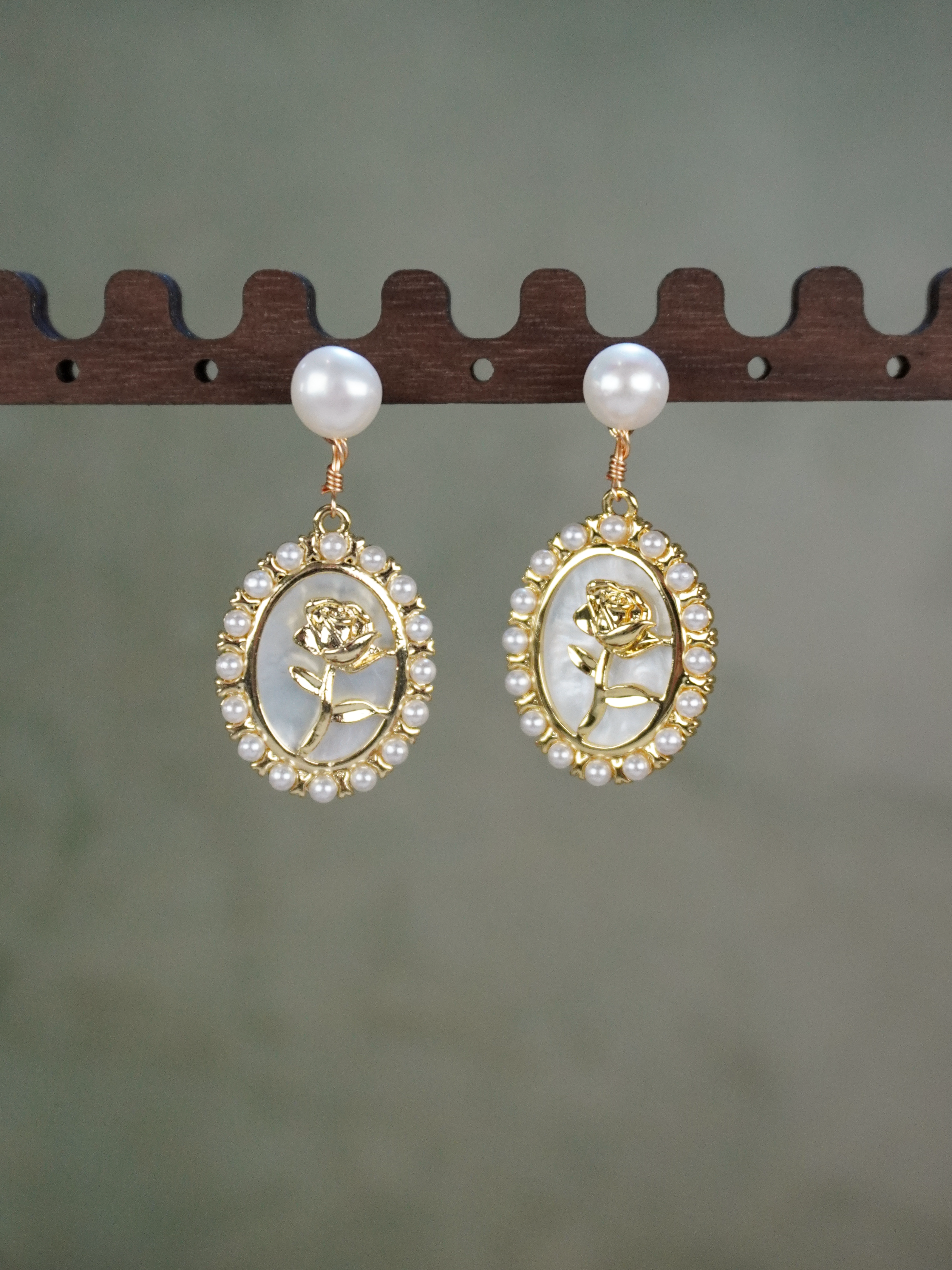 Romantic Rose Cameo Pearl Matching Jewelry Set for Elegant Daily & Date Outfits