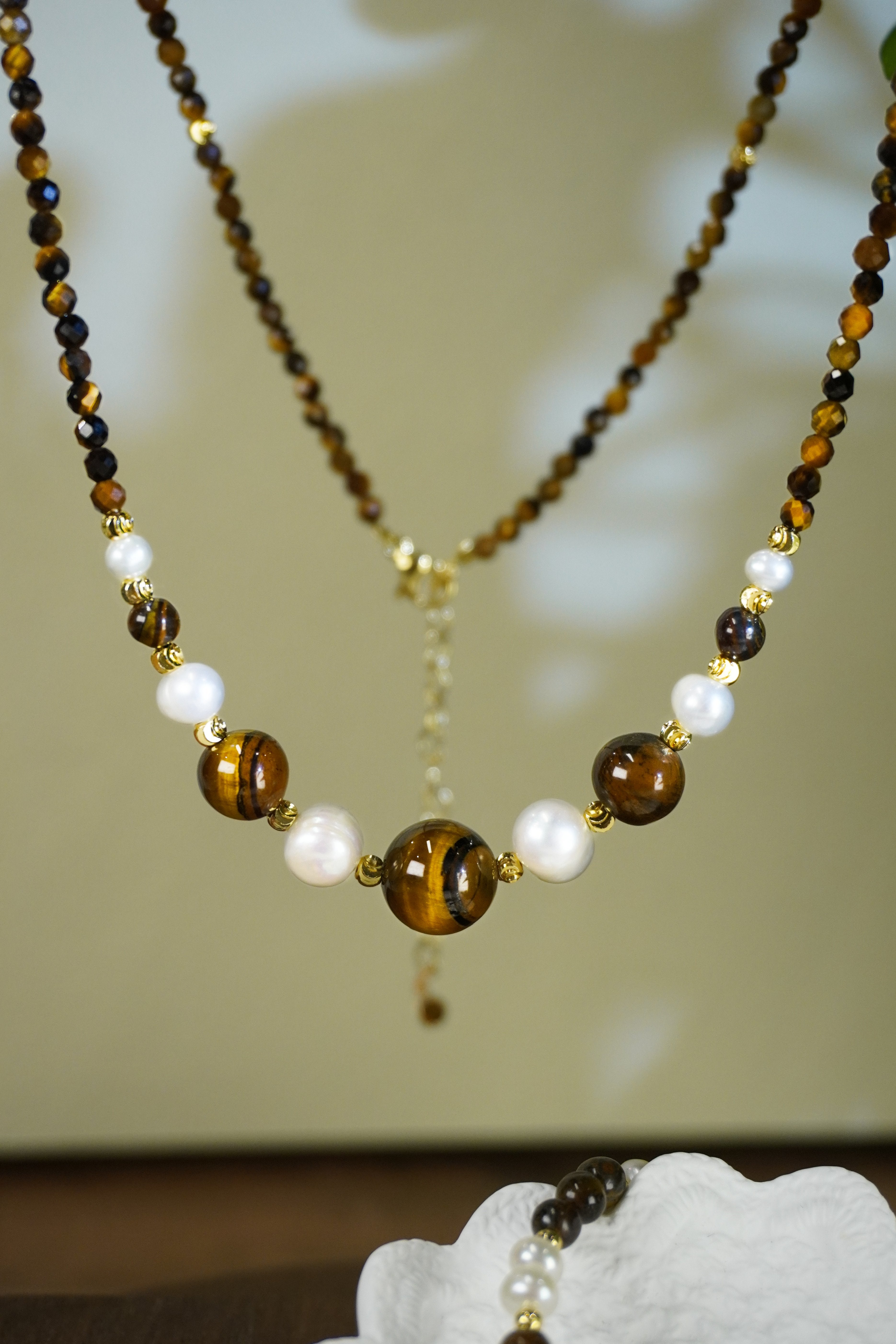 Warm Earth Tone Gradient Beaded Layering Pendant Necklace With Soft Round Drop Accents For Daily Casual & Office Styling