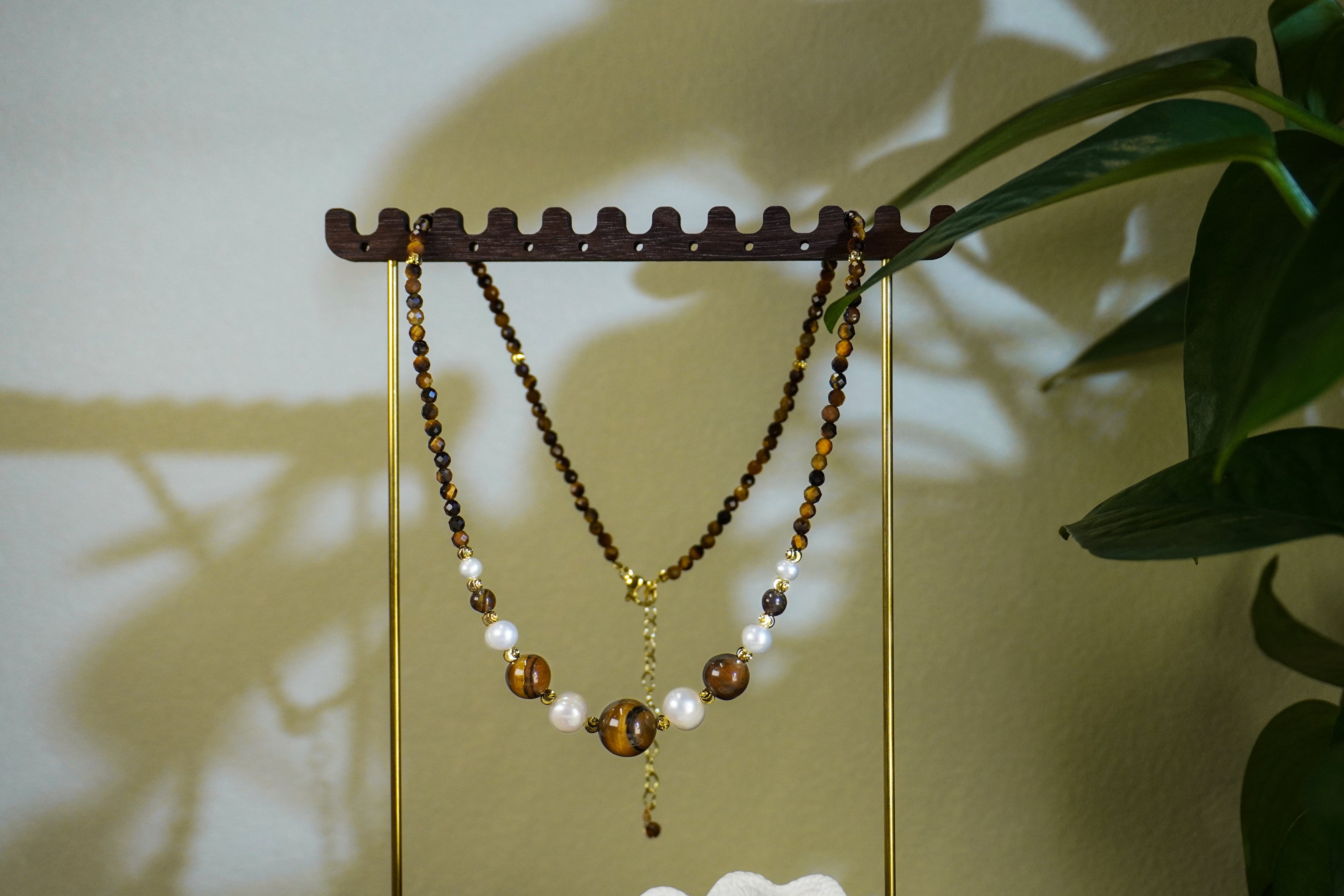 Warm Earth Tone Gradient Beaded Layering Pendant Necklace With Soft Round Drop Accents For Daily Casual & Office Styling
